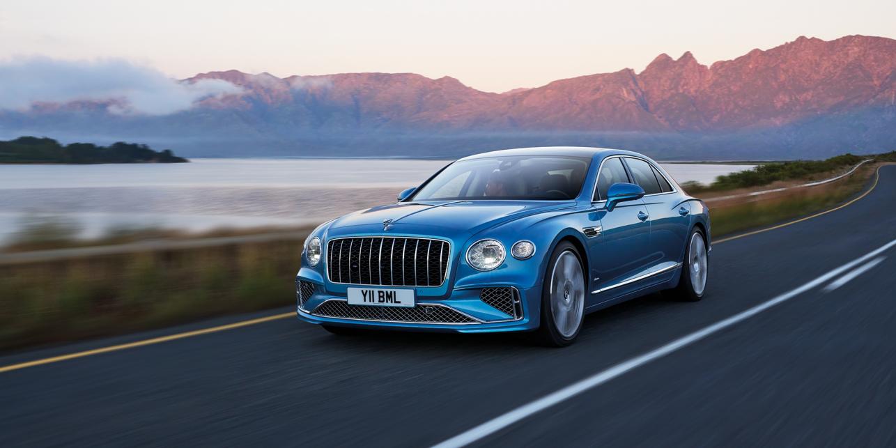 26MY_Flying Spur Azure 26MY - Location image 1920x960 HPH Services.jpg